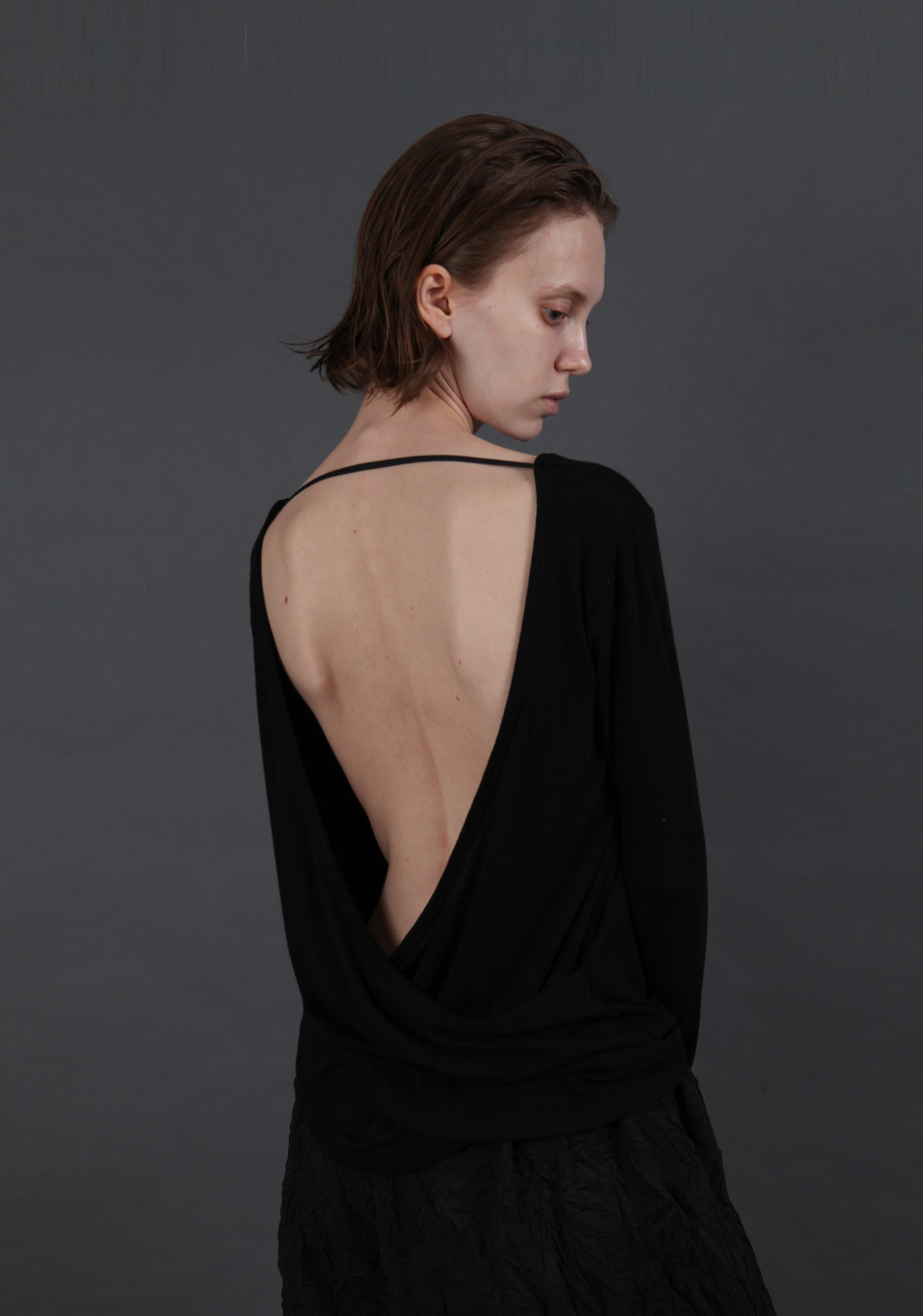 SS24 AMU BACKLESS T-SHIRT #BLACK [sold out]